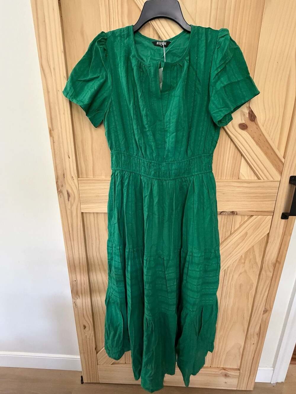BTFBM Women's Short Sleeve Midi Dress in Emerald Green size medium